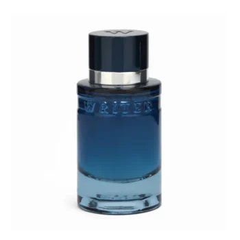 Writer Cyrus Le Parfum