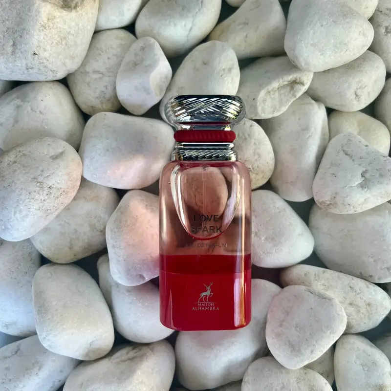 Love Spark - Maison Alhambra – Image 2